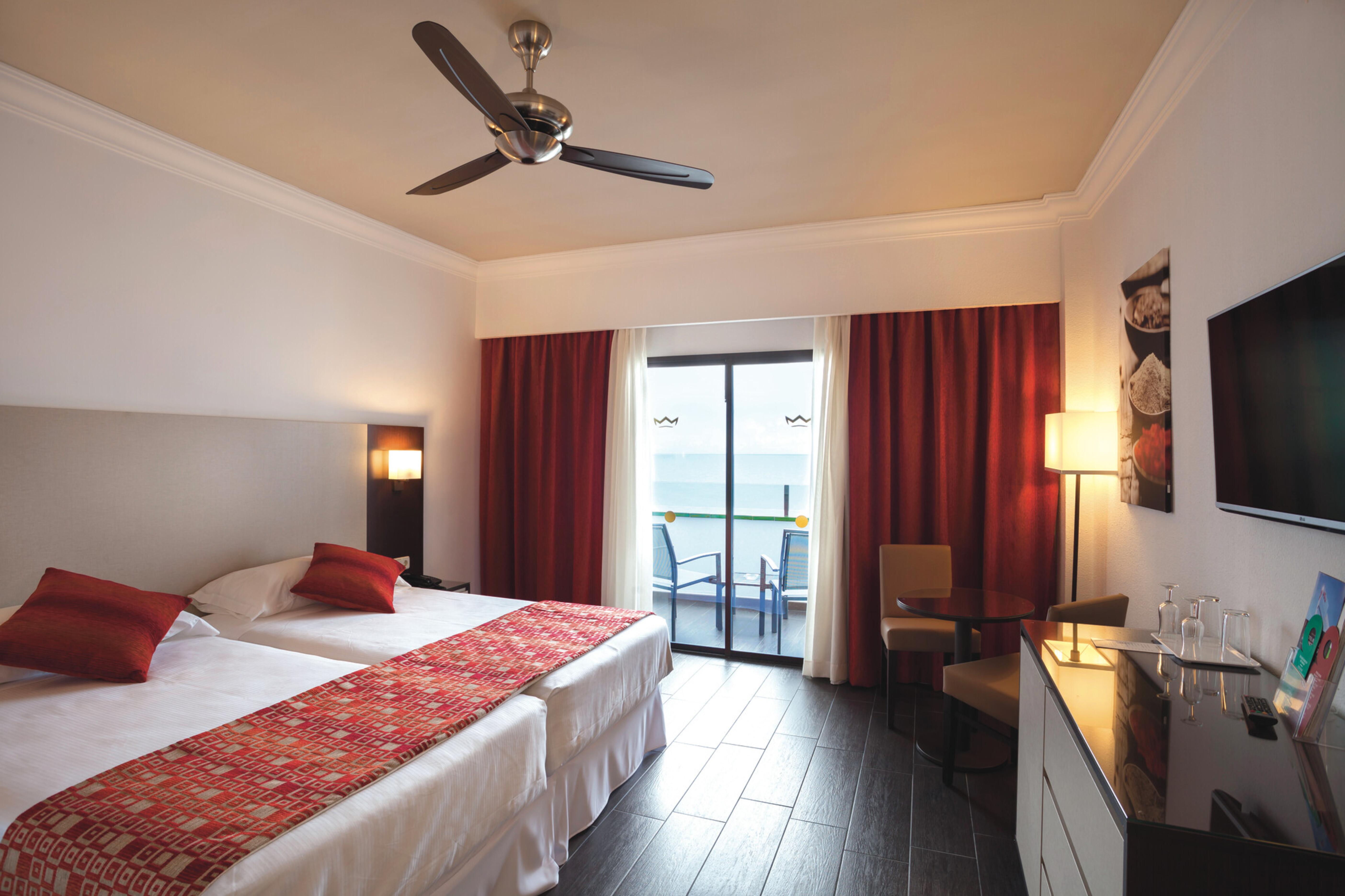 Hotel Riu Monica - Adults Only เนร์คา ภายนอก รูปภาพ